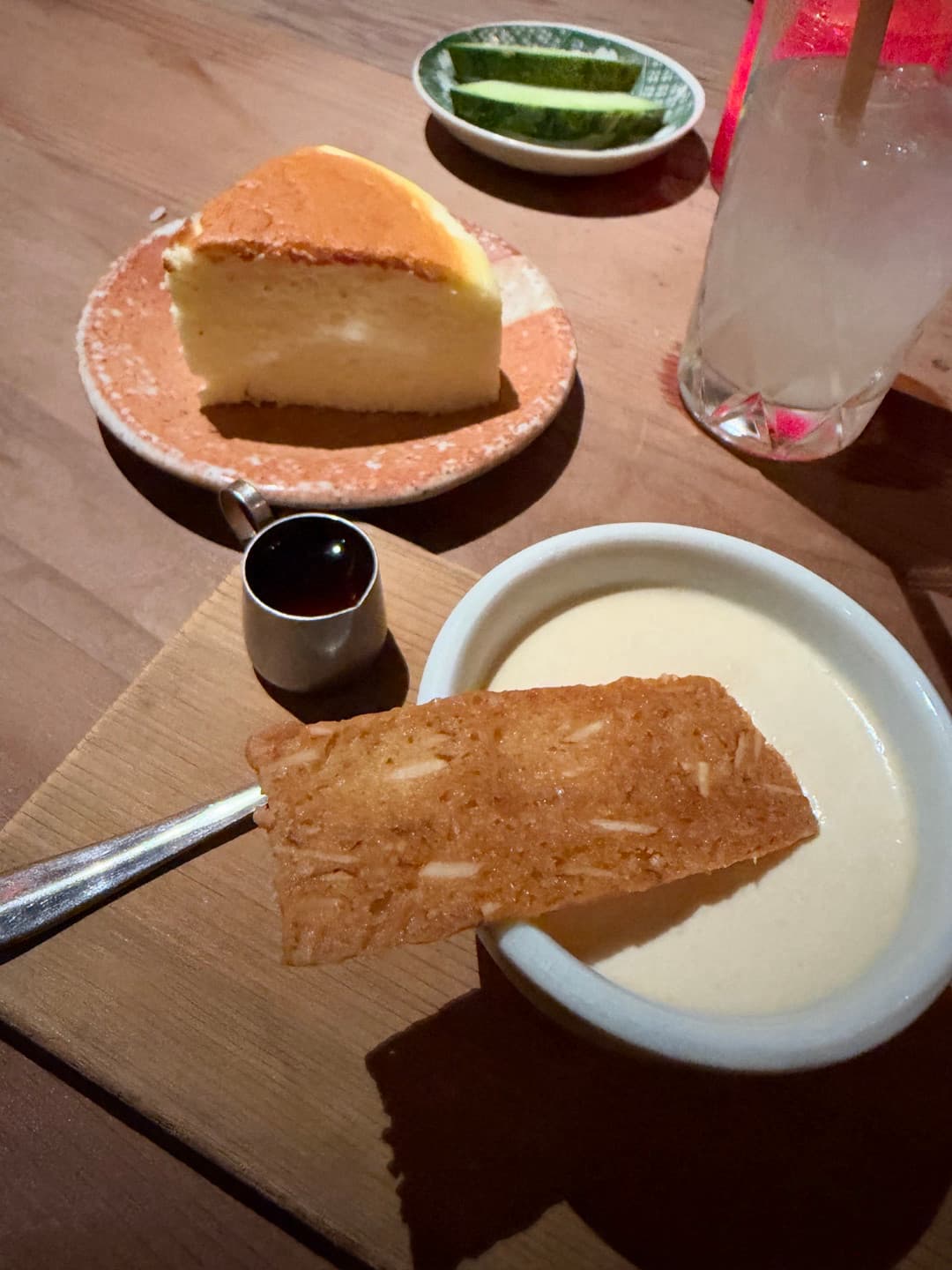 Japanese soufflé cheesecake and custard pudding